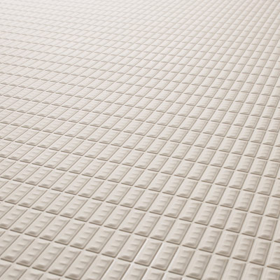 ミディアムベージュ